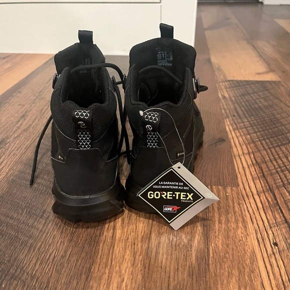 NWT 8-8.5 Womens ECCO Mix Mid Boot Gortex-sneaker - Picture 6 of 7